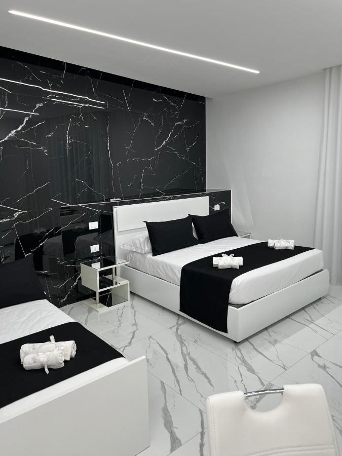 White Elegance Luxury B&B Caserta Ngoại thất bức ảnh