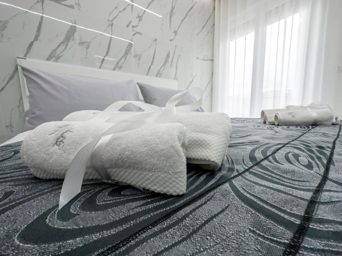 White Elegance Luxury B&B Caserta Ngoại thất bức ảnh
