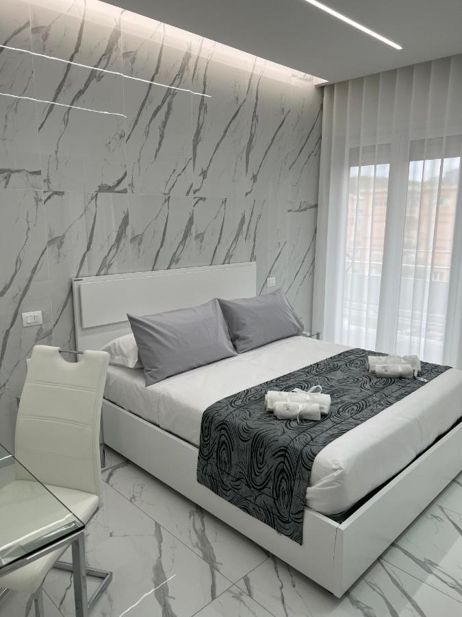 White Elegance Luxury B&B Caserta Ngoại thất bức ảnh