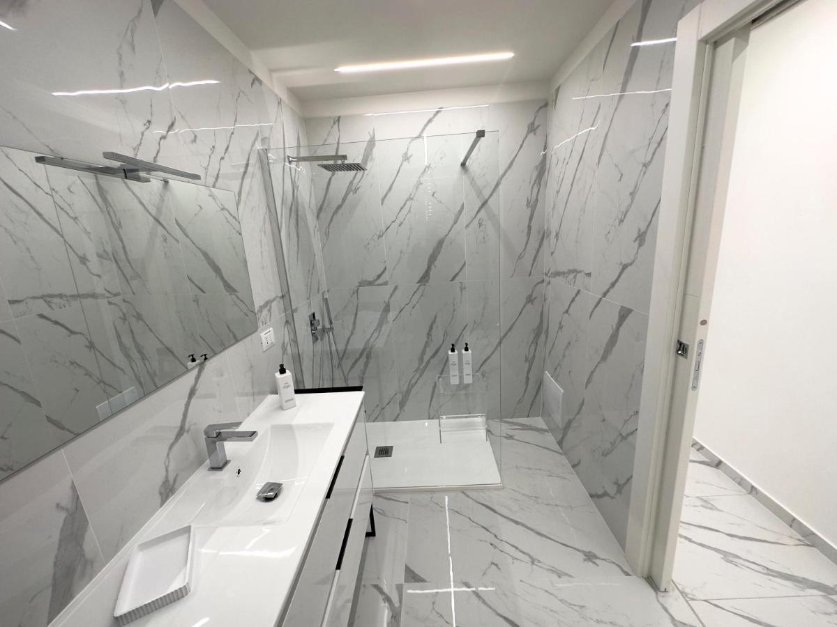 White Elegance Luxury B&B Caserta Ngoại thất bức ảnh