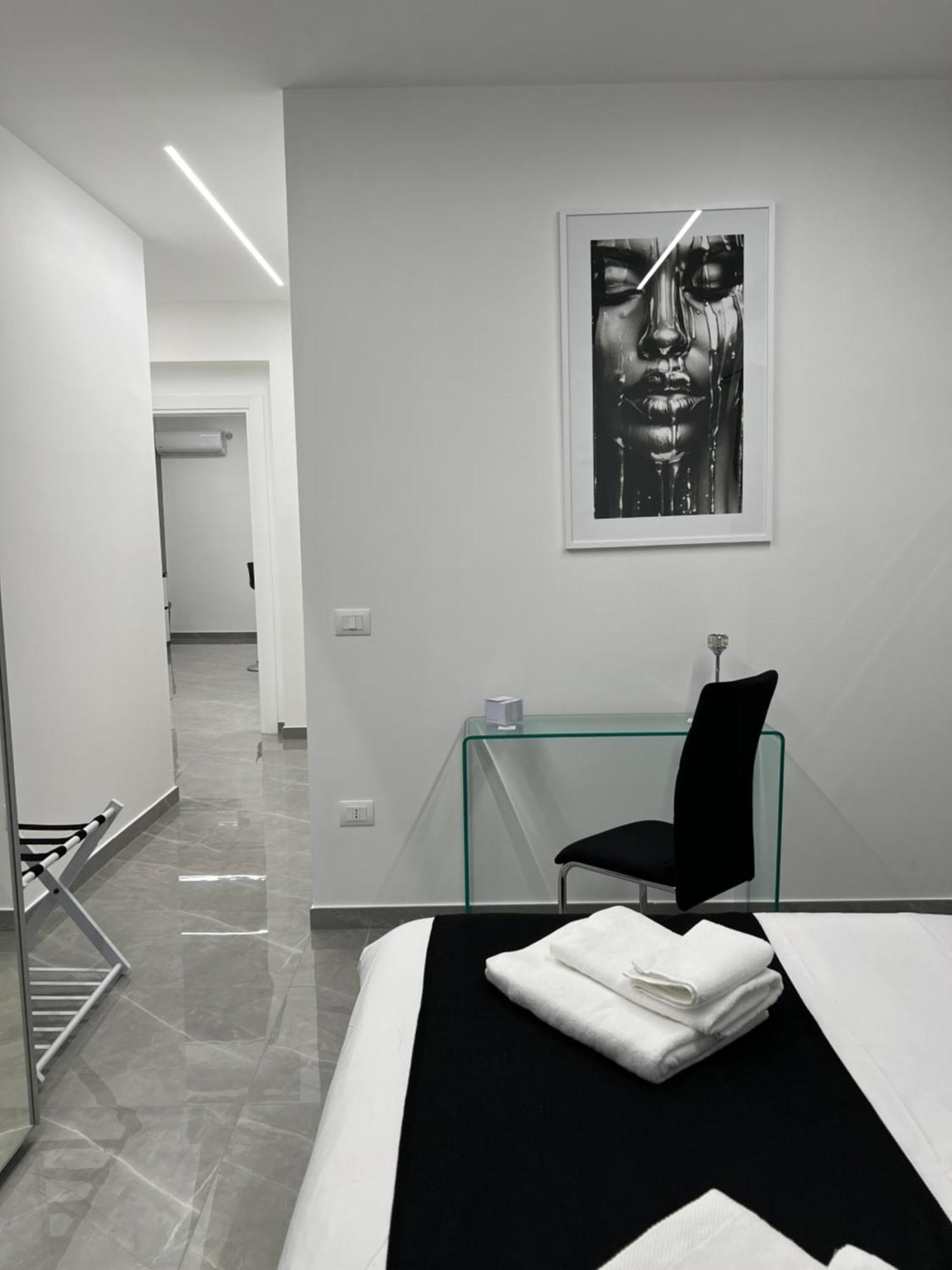 White Elegance Luxury B&B Caserta Ngoại thất bức ảnh