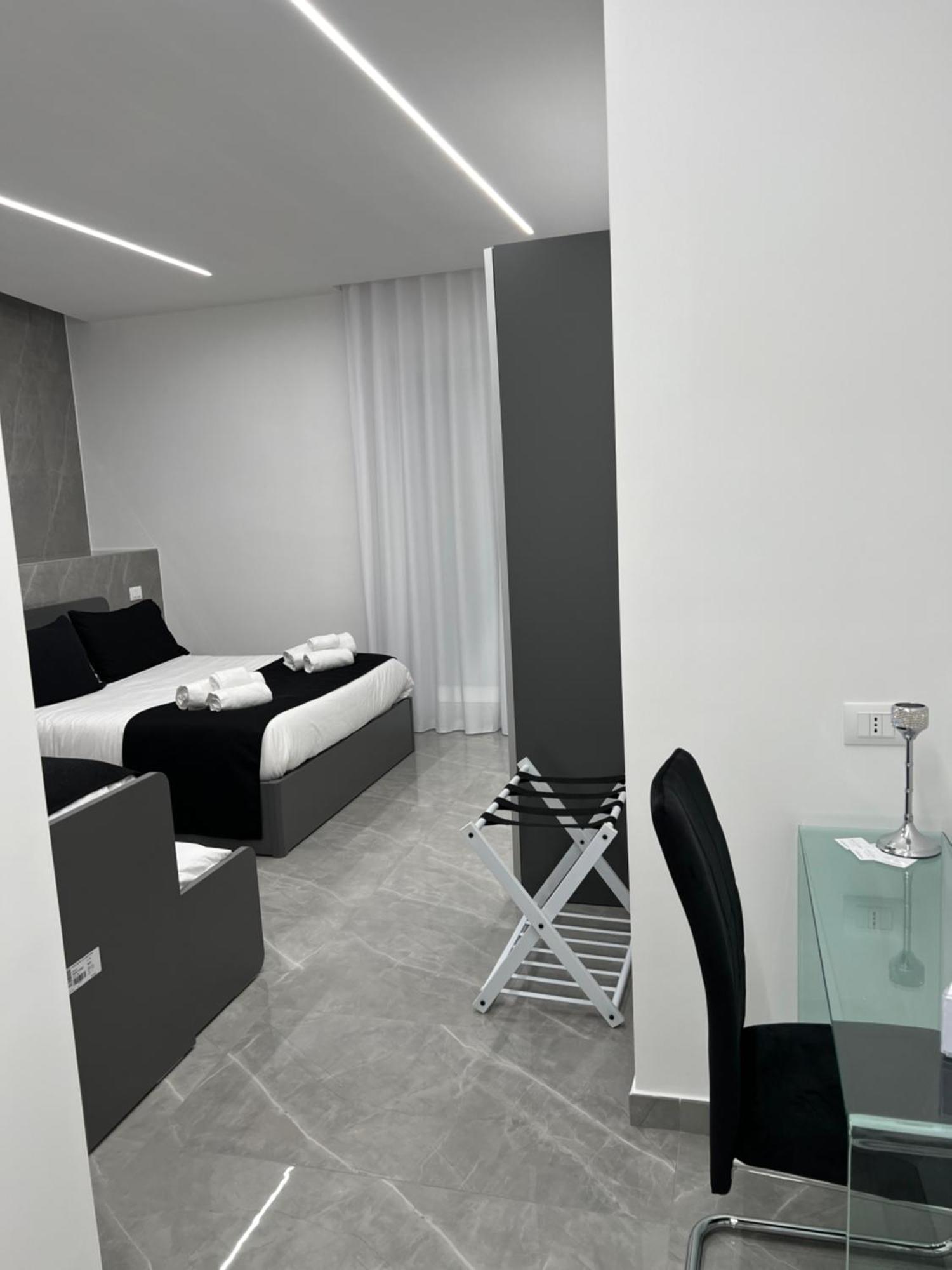 White Elegance Luxury B&B Caserta Ngoại thất bức ảnh