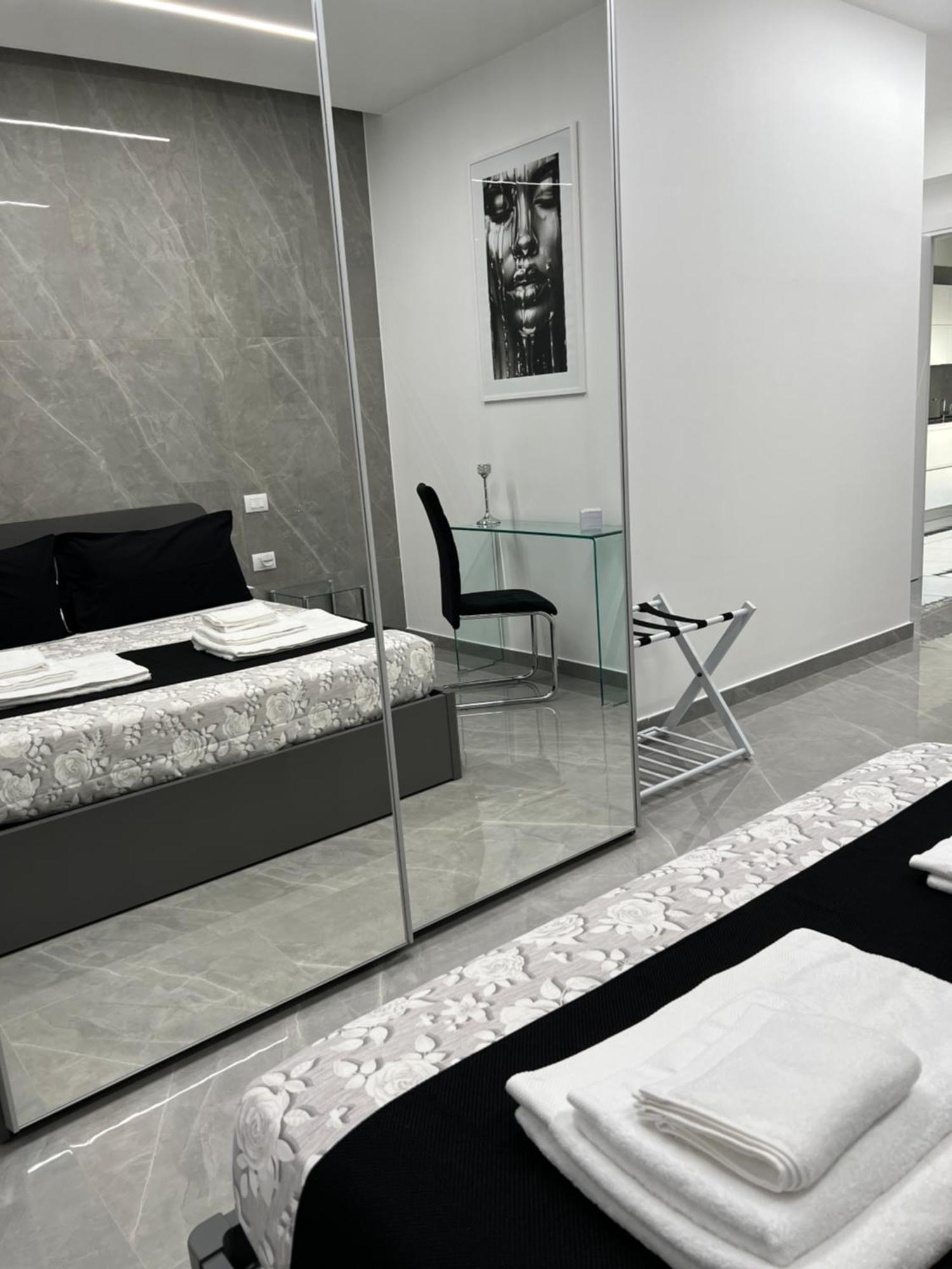 White Elegance Luxury B&B Caserta Ngoại thất bức ảnh