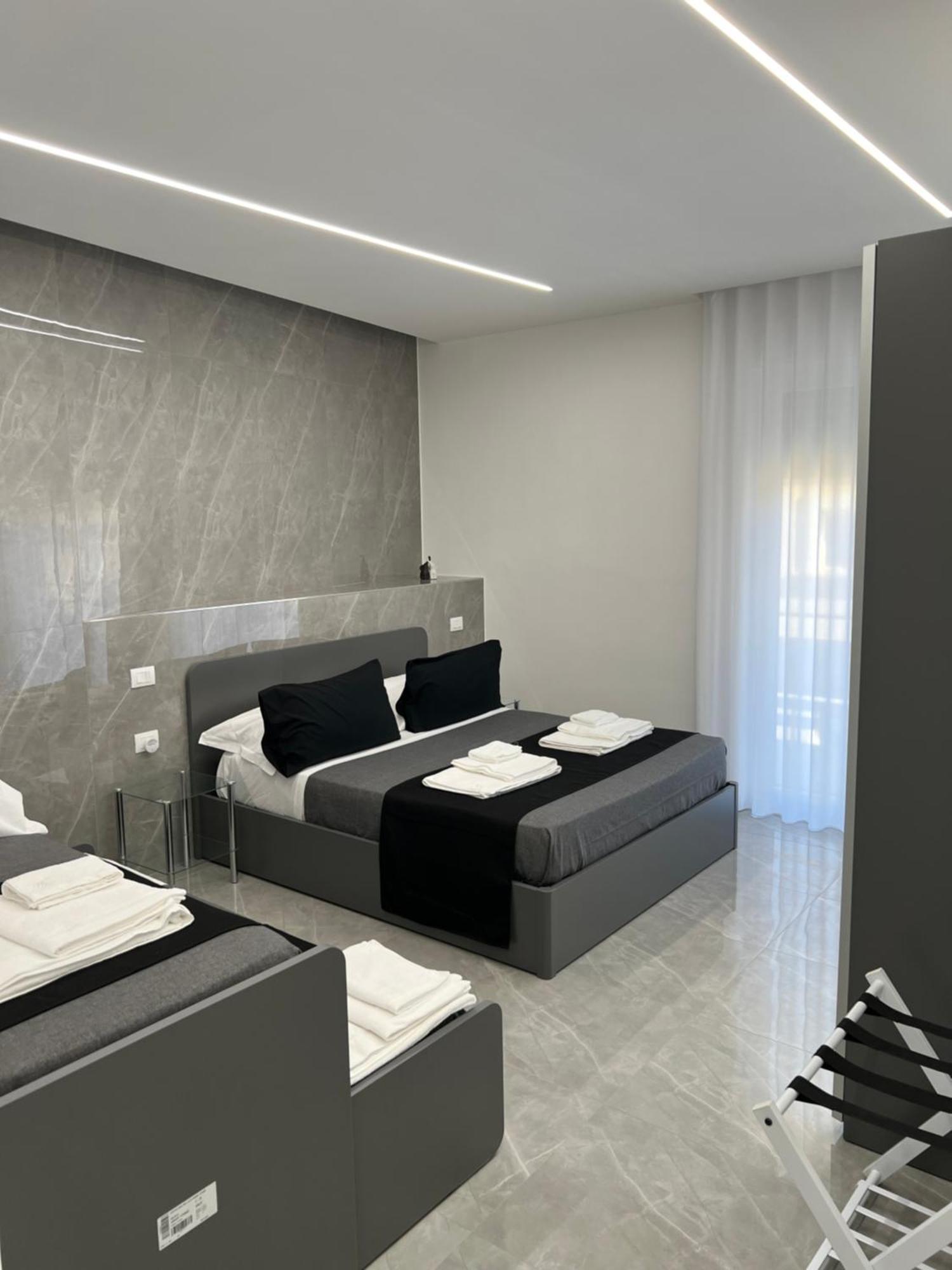 White Elegance Luxury B&B Caserta Ngoại thất bức ảnh